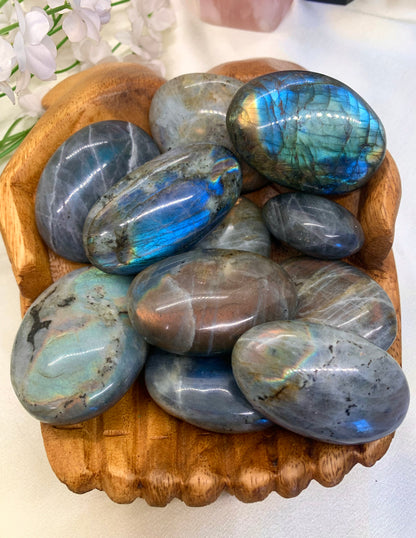 High-Quality Labradorite Palm Stone