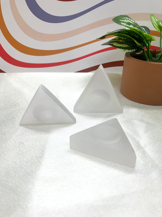 Selenite Triangle Sphere Holder